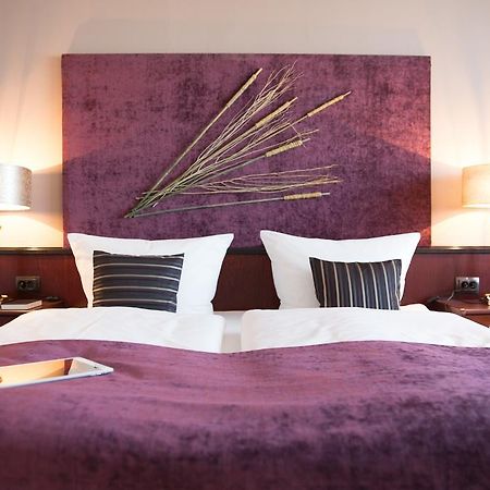 Hotel Kristall Weisswasser Ruang foto