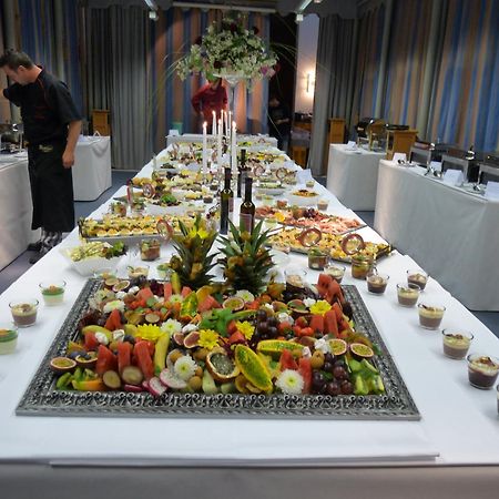 Hotel Kristall Weisswasser Bagian luar foto