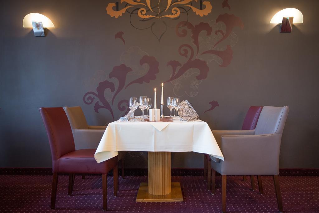Hotel Kristall Weisswasser Bagian luar foto