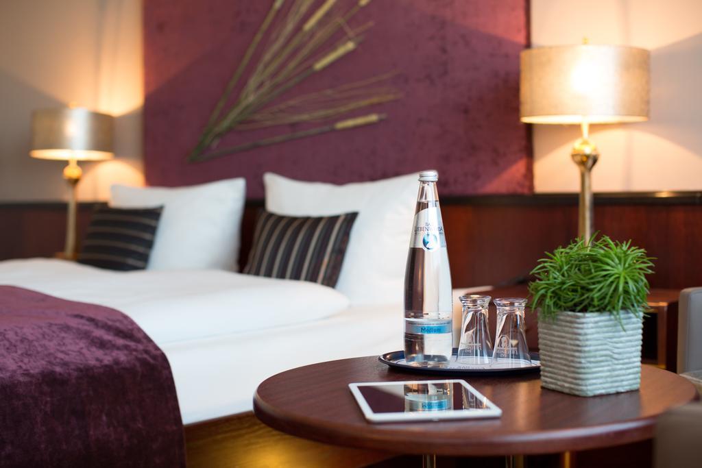 Hotel Kristall Weisswasser Ruang foto