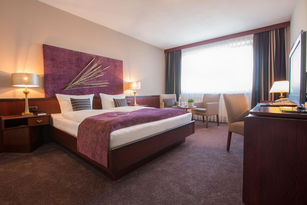 Hotel Kristall Weisswasser Ruang foto