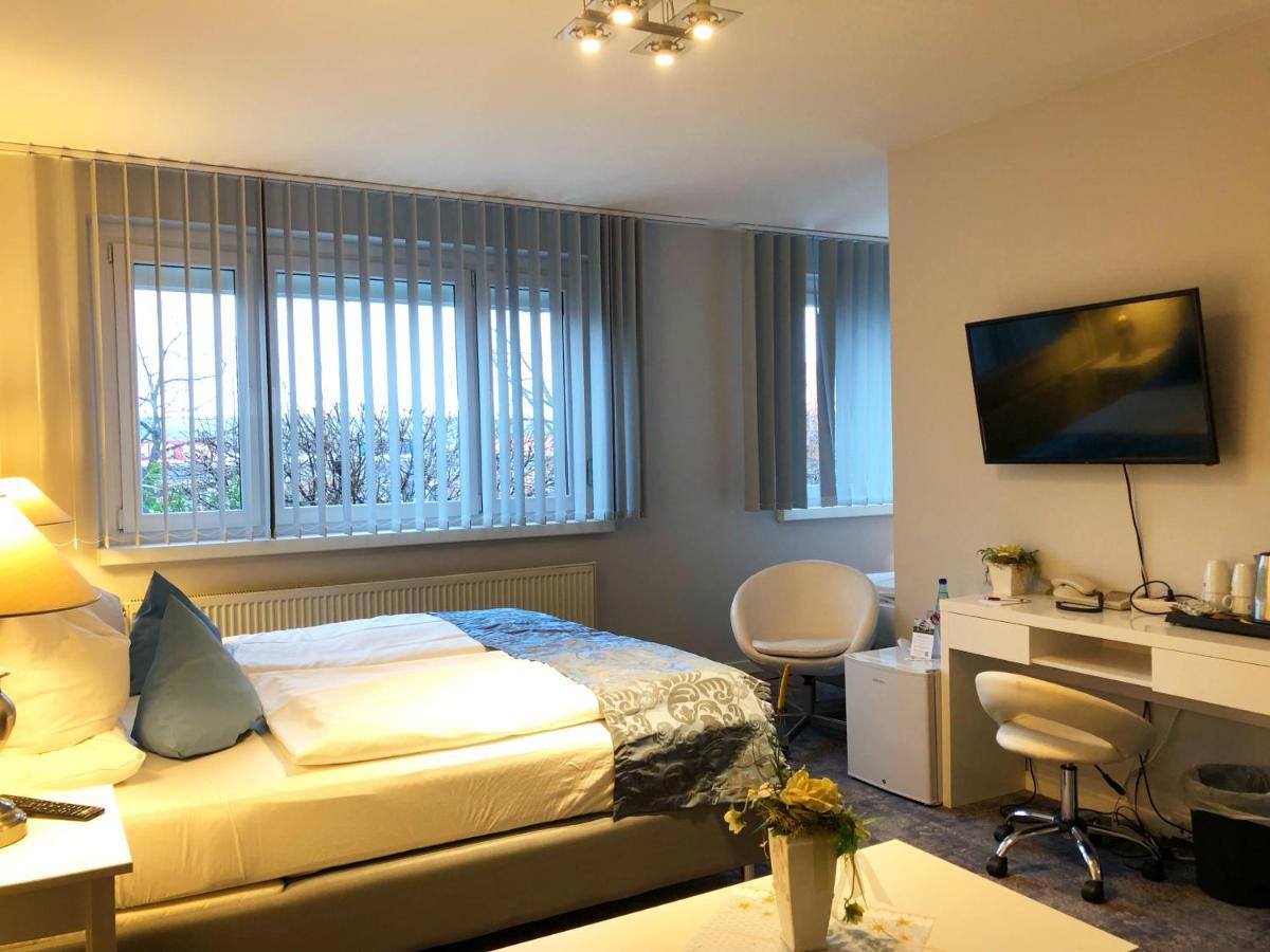 Hotel Kristall Weisswasser Bagian luar foto